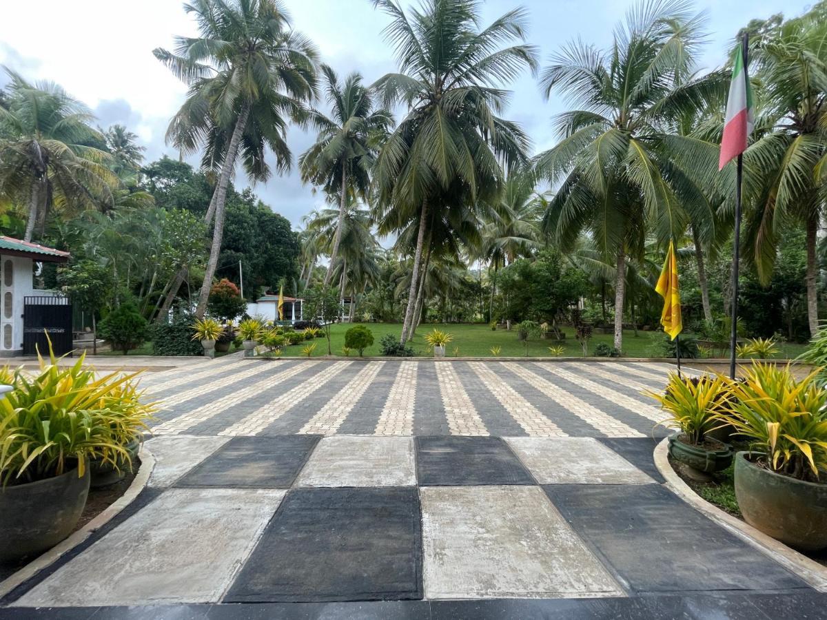 Auberge de jeunesse Why Not Mansion à Habaraduwa Central Extérieur photo